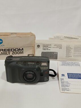 Minolta Freedom Family Zoom Point & Shoot Auto Focus AF 35mm Camera Tested Works